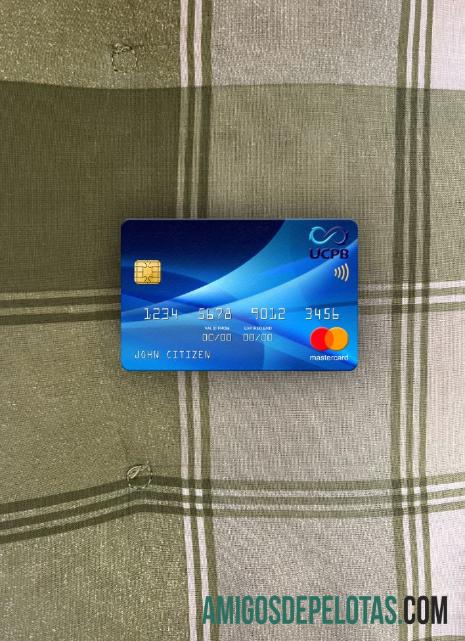 Filipinas The United Coconut Planters Bank (UCPB) Mastercard Photolook Front exemplo